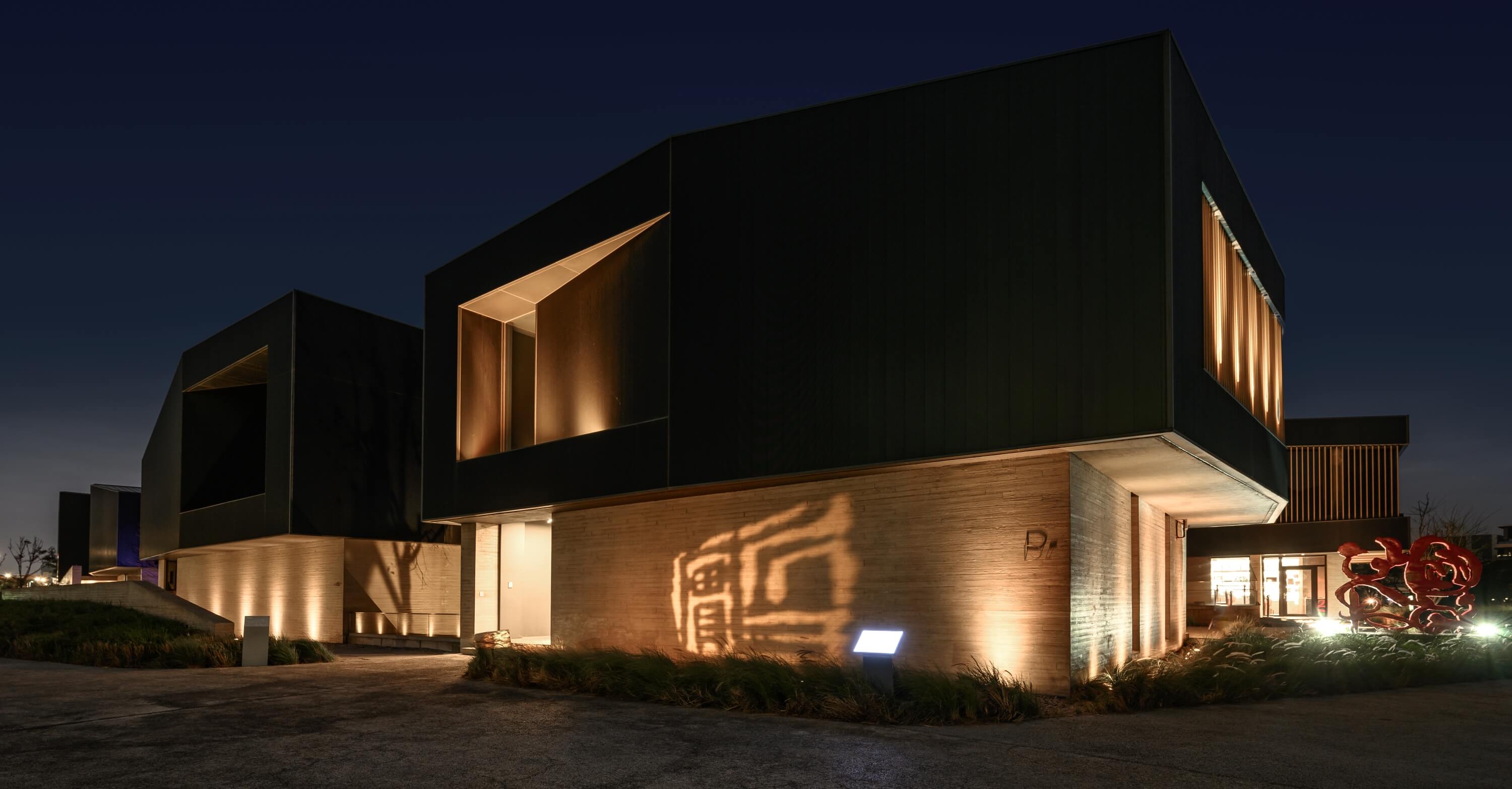 LIU Ming Che：Dwelling in Reality