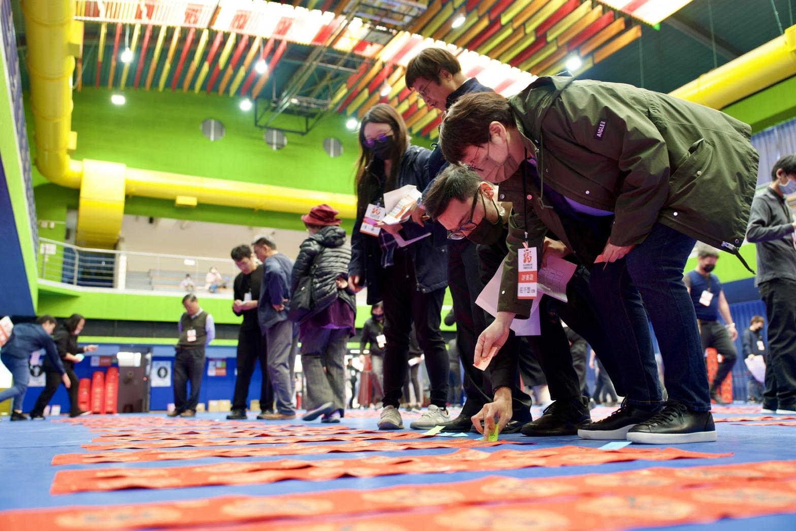 「龍迎墨韻 第18屆桃園全國春聯書法比賽」決賽評審現場。