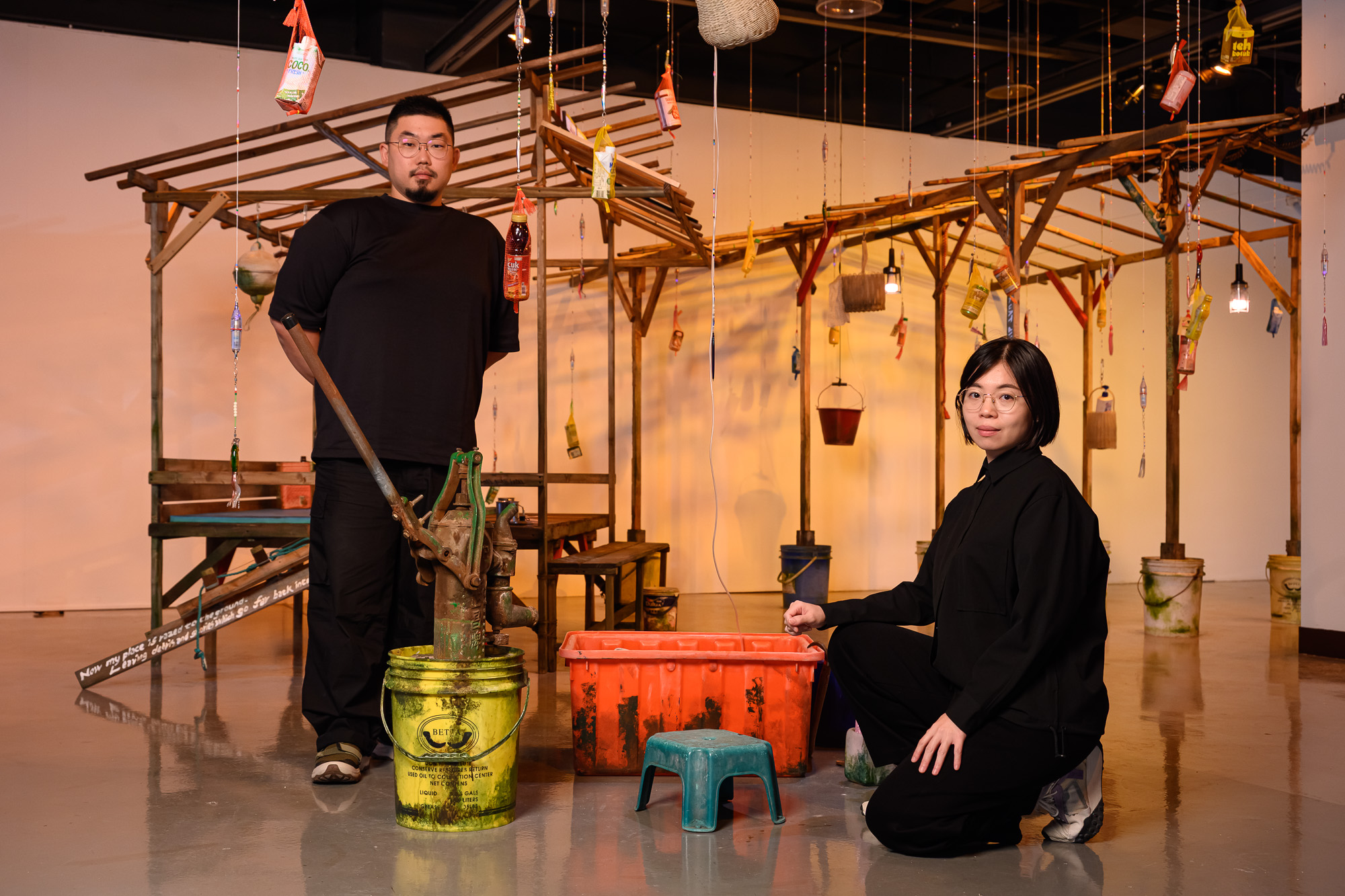 Working Hard (Wen Ying She, Po Yu Kuo), Sleep in Fish (Ikan Kapan Bobok). Photo by Anpis Wang.